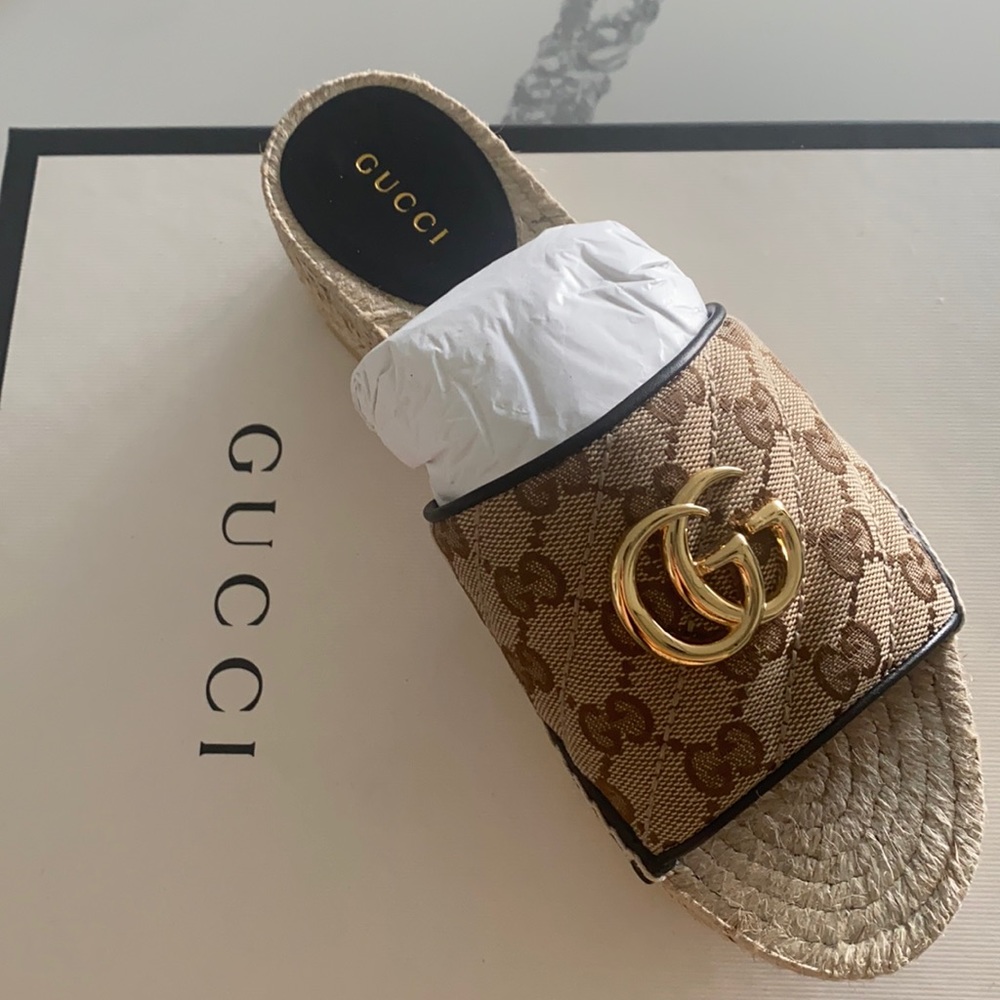 Gucci Espadrilles Flats Monogram